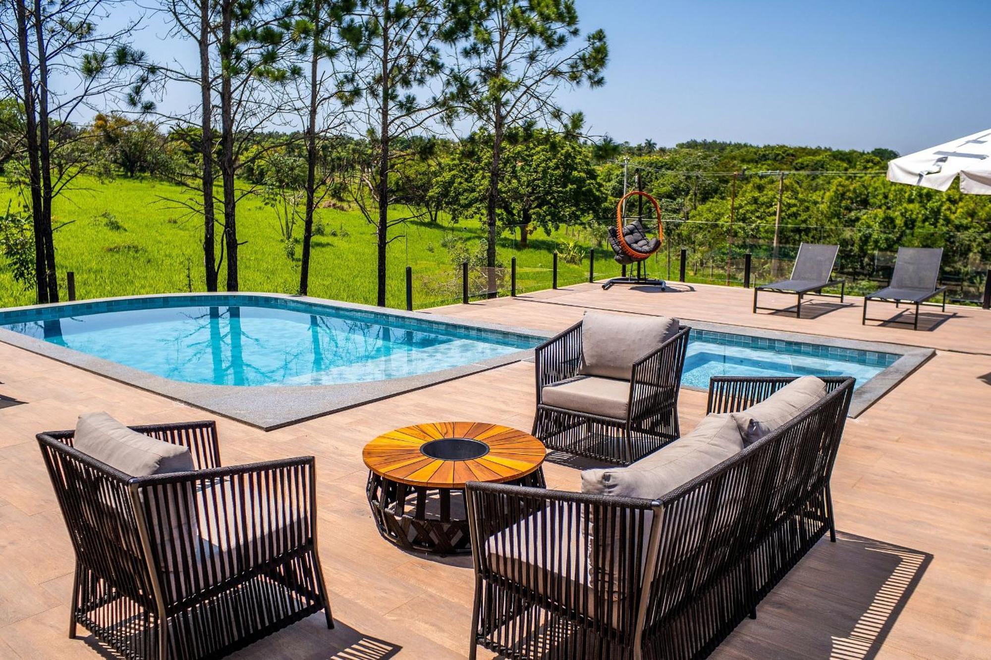 Pousada Com Piscina, Jacuzzi E Com Vista Em Capitolio - Casa Decore Exterior photo